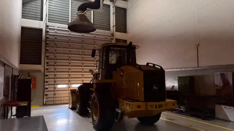 WhatsApp Image 2025-12-17 at 15.47.36 (1).